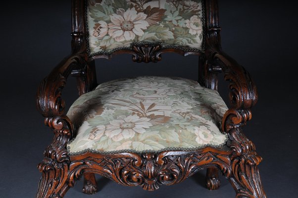 20th Century Venetian Rococo Walnut Throne Armchair-FLW-1402249