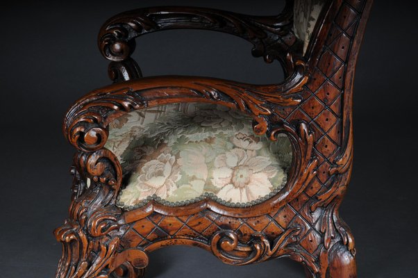 20th Century Venetian Rococo Walnut Throne Armchair-FLW-1402249