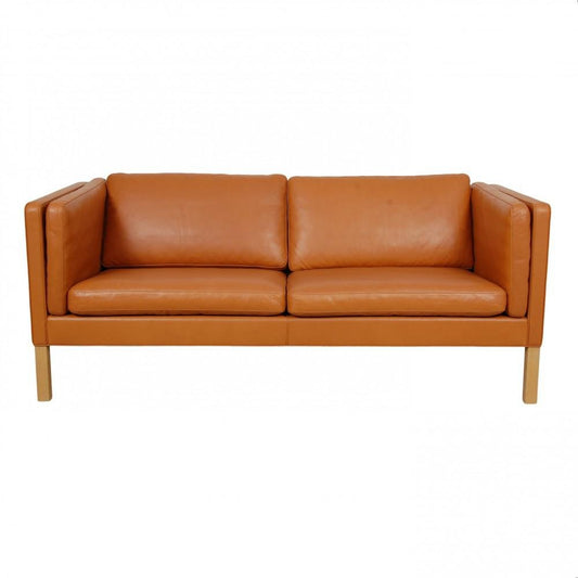 2335 Two-Seater Sofa in Cognac Aniline Leather by Børge Mogensen for Fredericia, 1990s