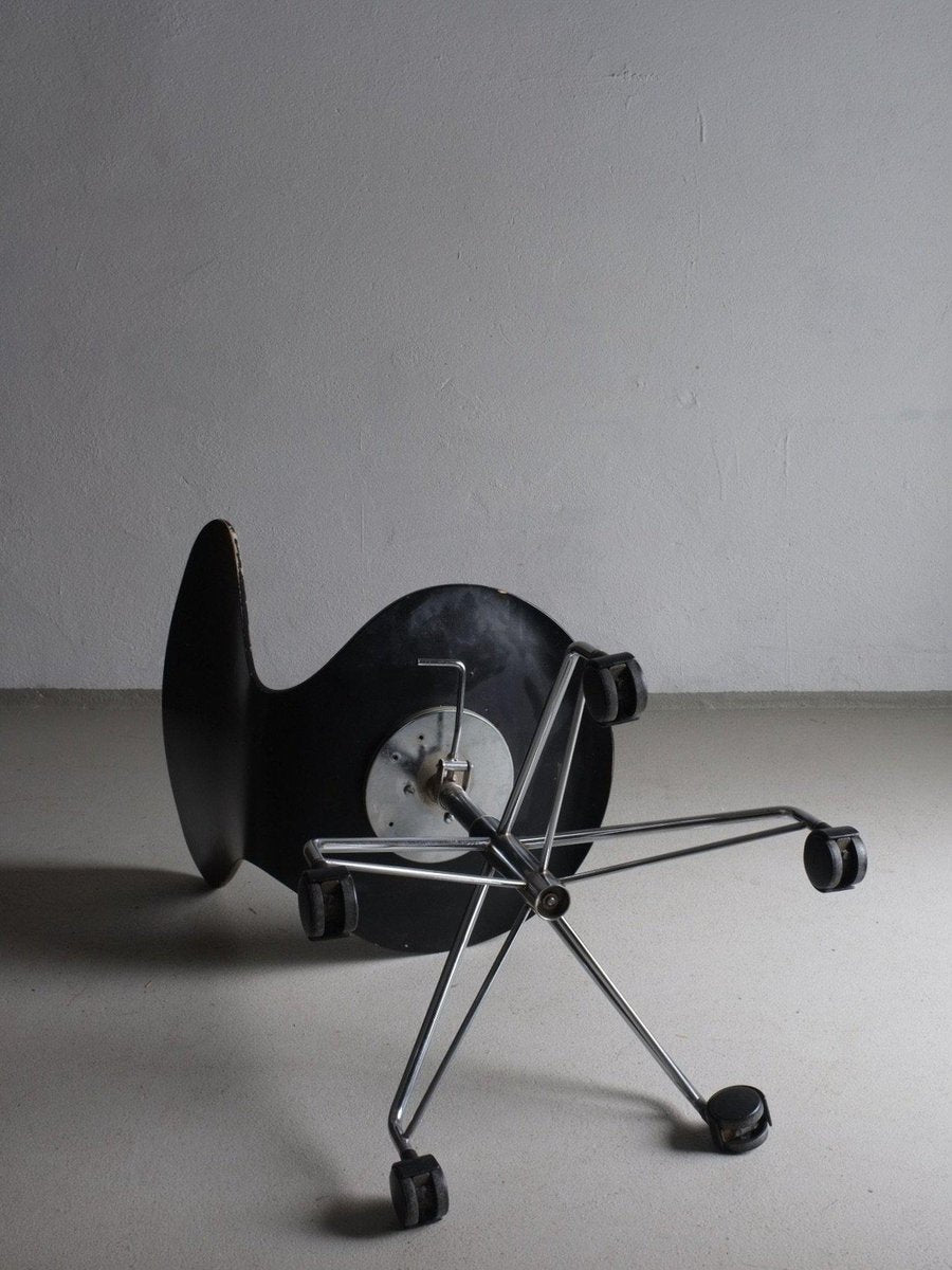 3117 Black Swivel Chair by Arne Jacobsen for Fritz Hansen