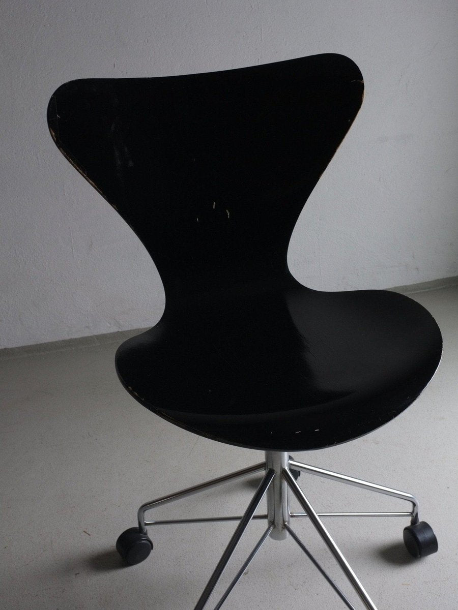 3117 Black Swivel Chair by Arne Jacobsen for Fritz Hansen