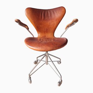 3217 Swivel Desk Chair by Arne Jacobsen for Fritz Hansen, Denmark,1969-CTM-1842376