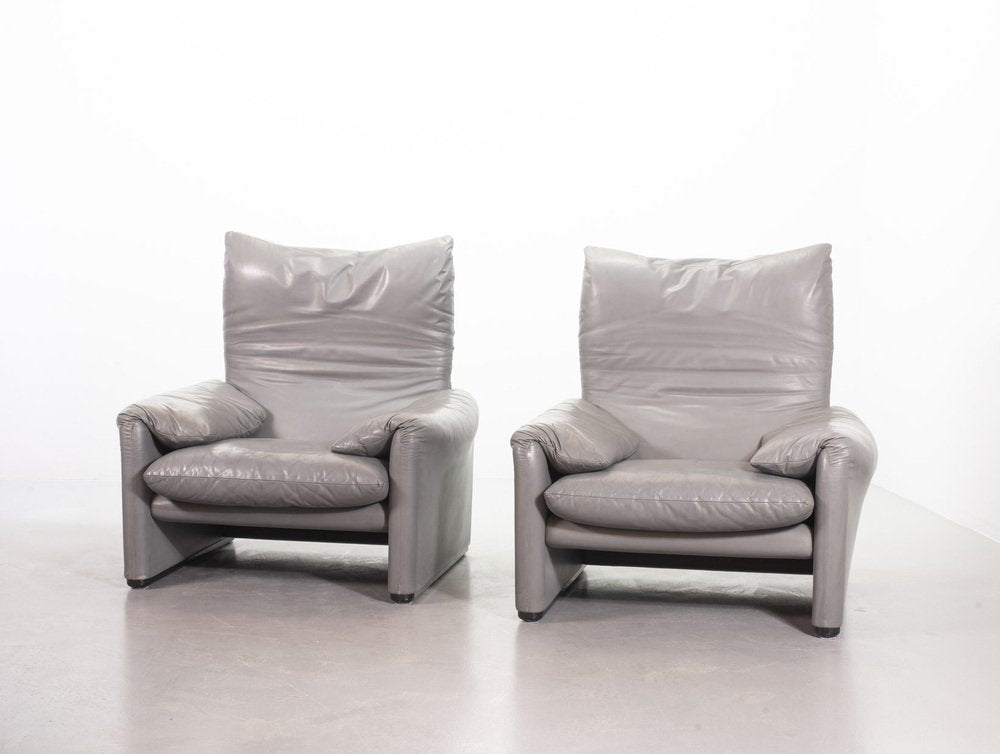 3250 Armchairs by Vico Magistretti for Cassina, 1970s, Set of 2