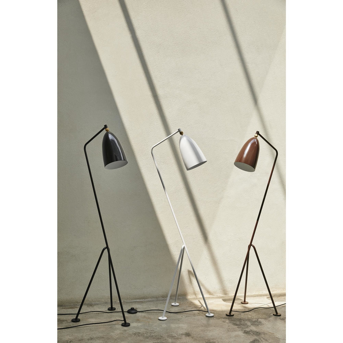 Grossman Collection Gräshoppa Floor Lamp Glossy Alabaster White
