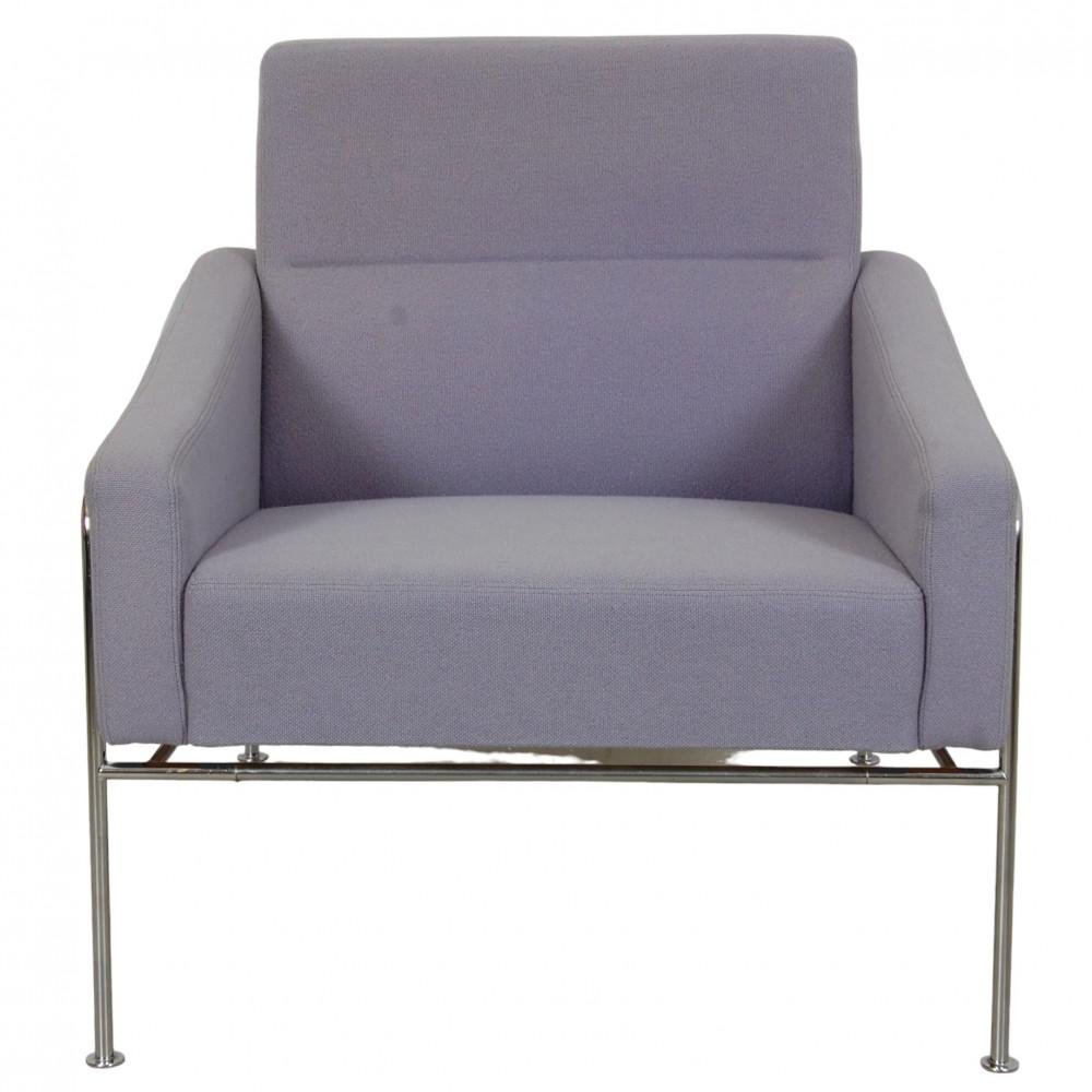 3301 Airport Chair in Purple Fabric from Arne Jacobsen, 1980s