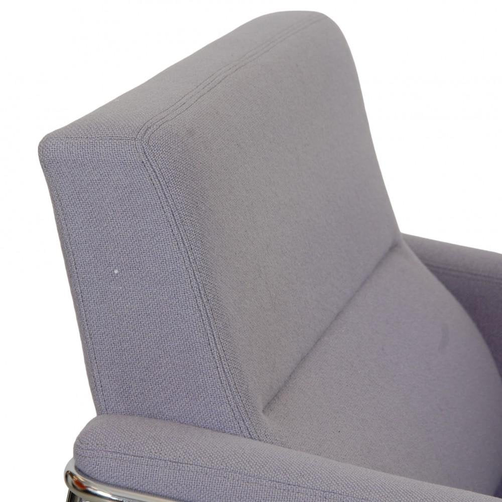 3301 Airport Chair in Purple Fabric from Arne Jacobsen, 1980s