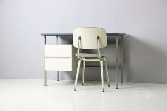 3803 Writing Desk by André Cordemeyer for Gispen