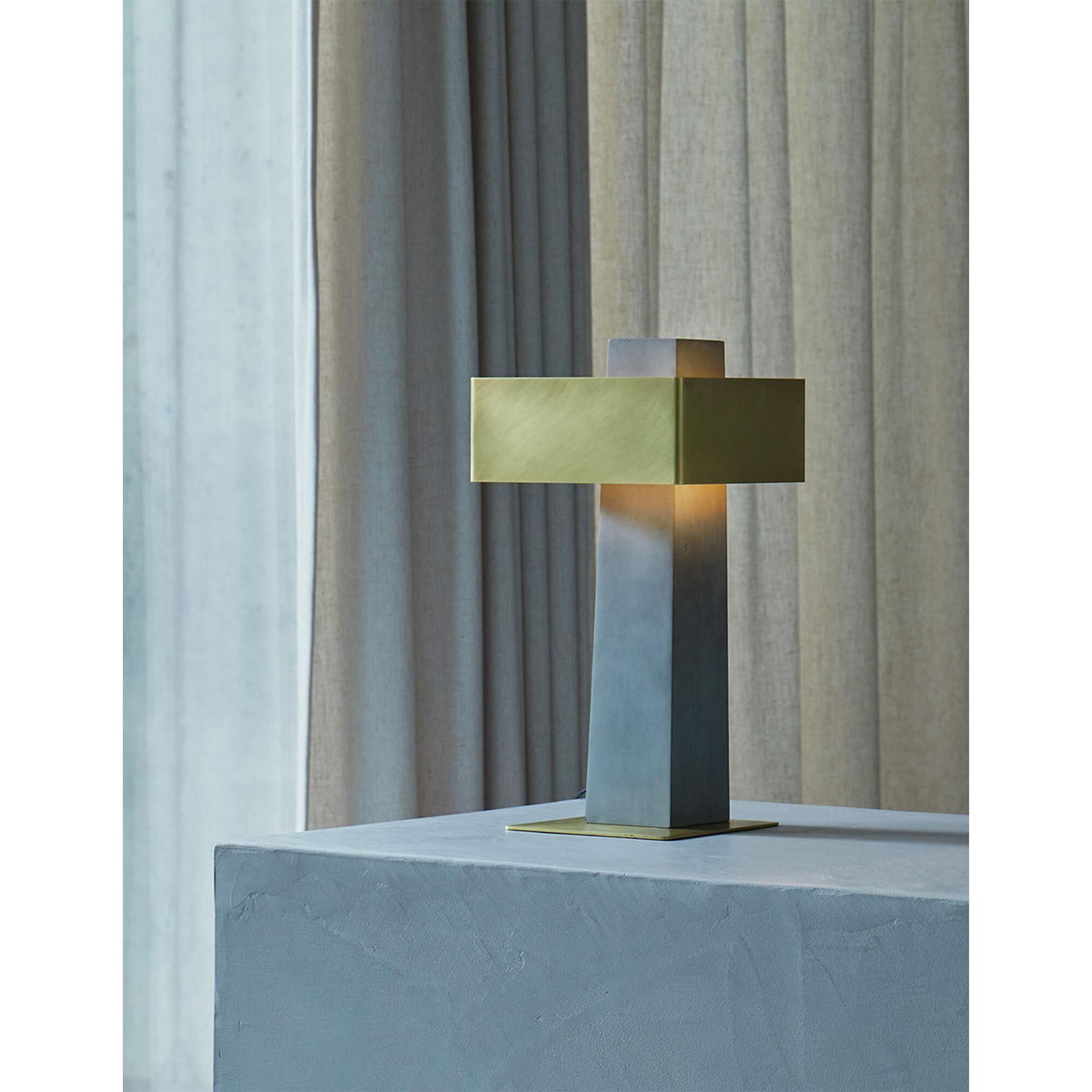 DCWéditions Collection Cauvet Iota Table Lamp Gold