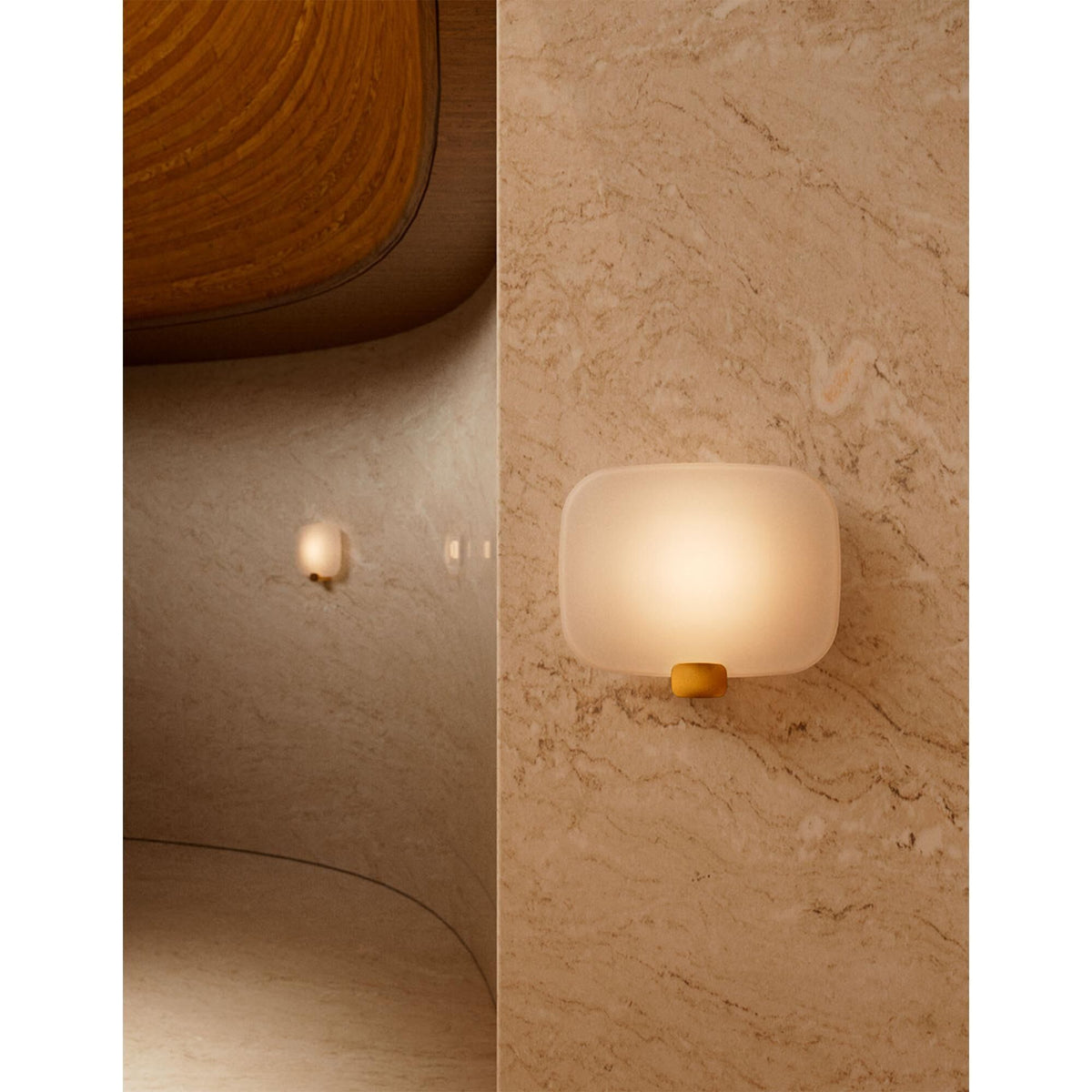 DCWéditions Light Me Tender Horizontal Wall Lamp Gold