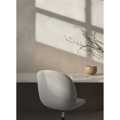 Beetle Office Chair Upholstered Front Matt Black/Flair Special 134