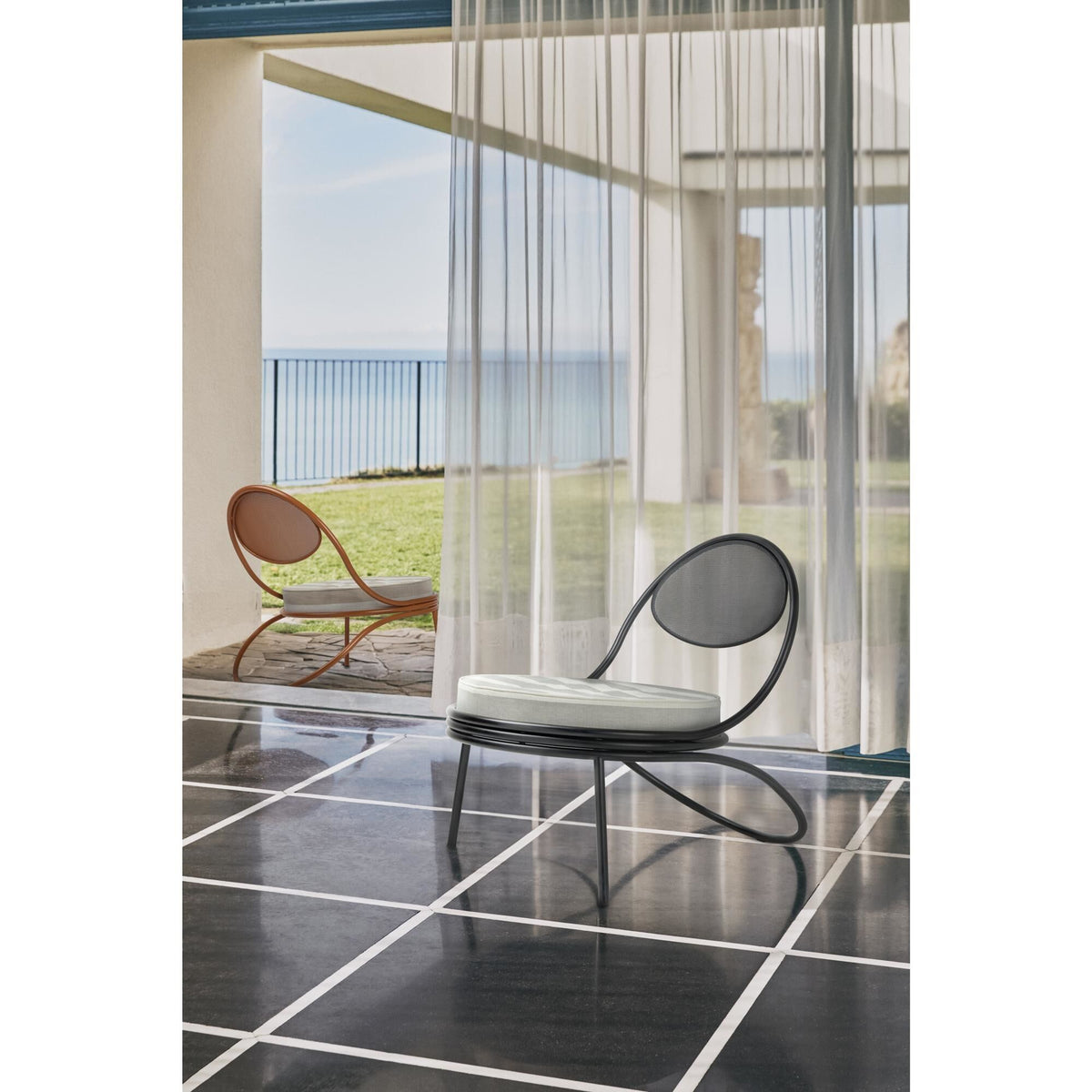 Copacabana Outdoor Chair Matt Black/ Leslie Stripe 020