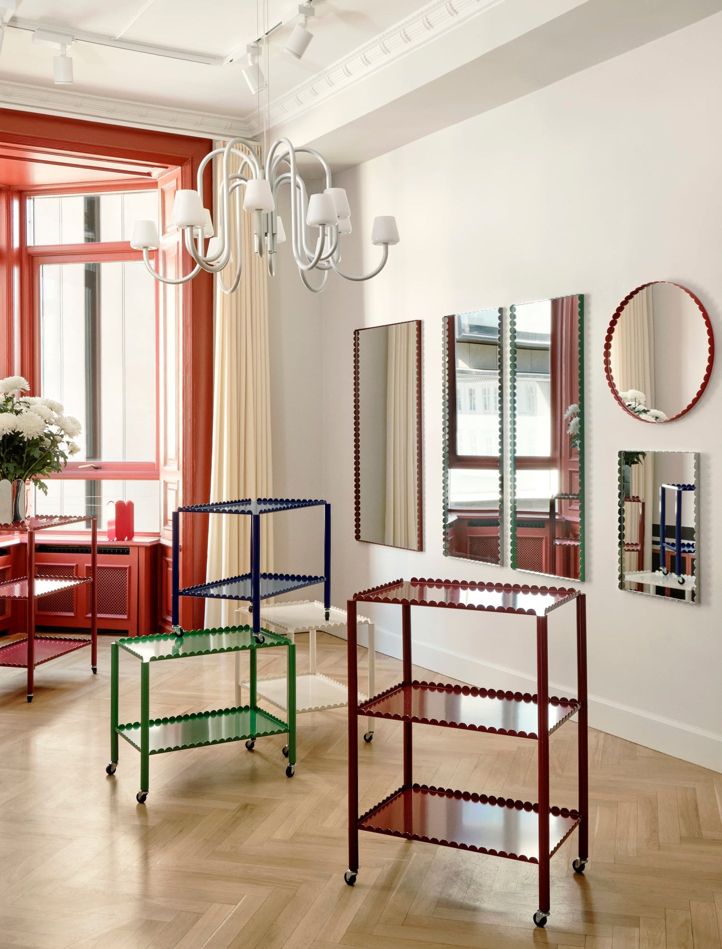 Arcs trolley, high, auburn red