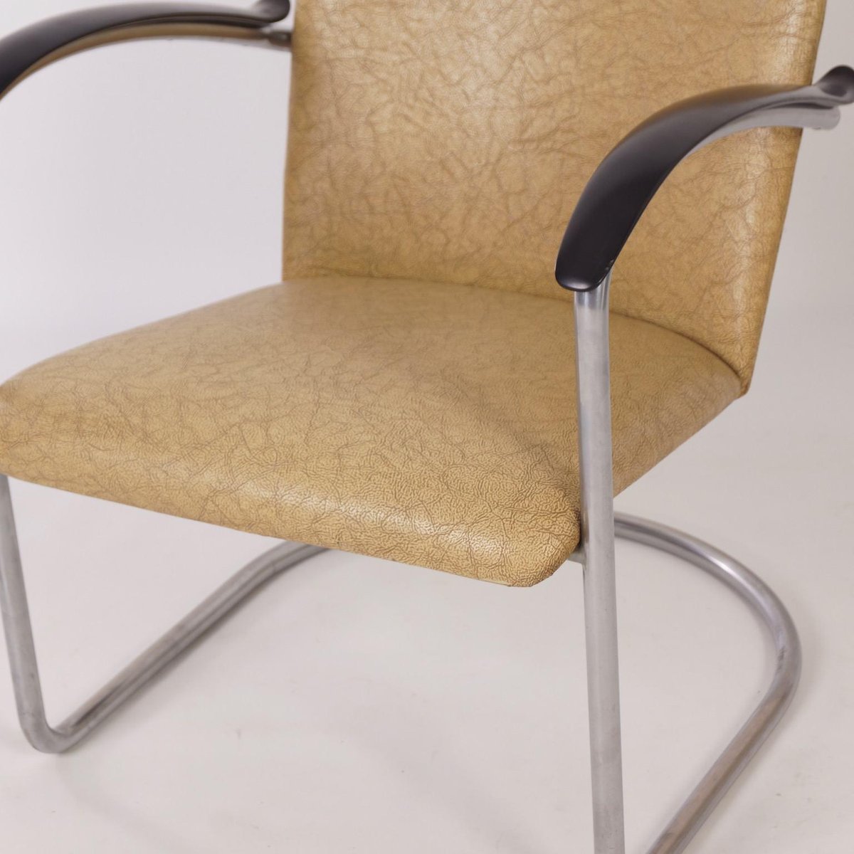 414 Tubular Armchair by W.H. Gispen for Gispen, 1960