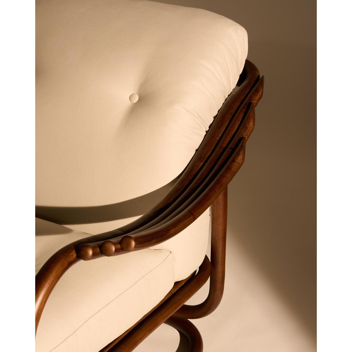 Poltrone Tria Armchair