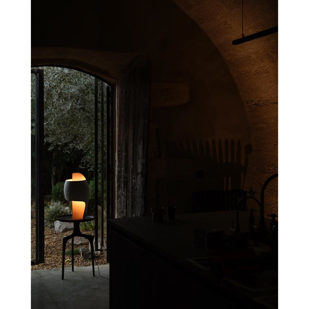 DCWédtions Grande B Table Lamp Gypsum/ Aluminum