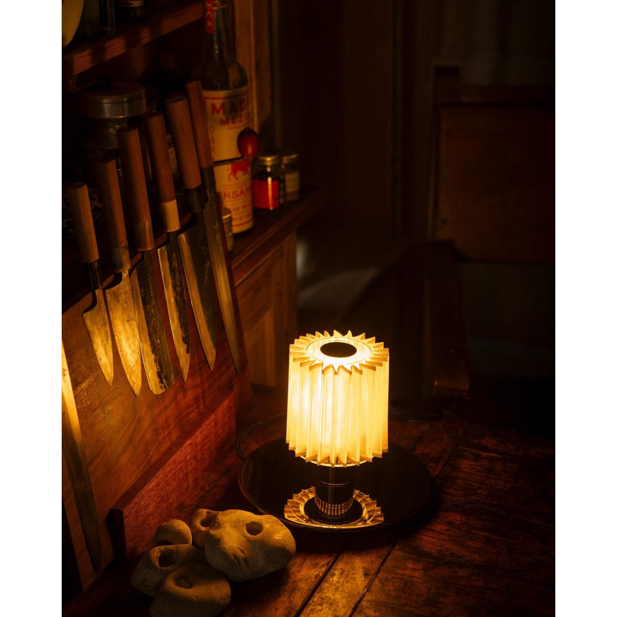 DCWédtions In The Sun 220 Table Lamp Black/Gold