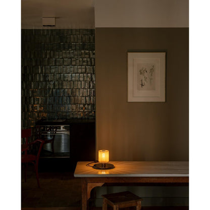 DCWédtions In The Sun 220 Table Lamp Black/ Silver