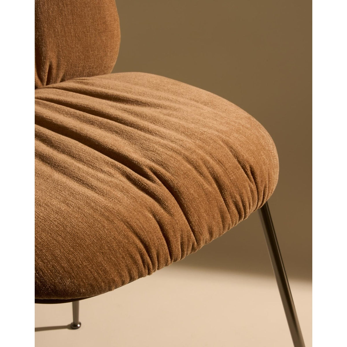 Beetle Soft Bar Stool H67