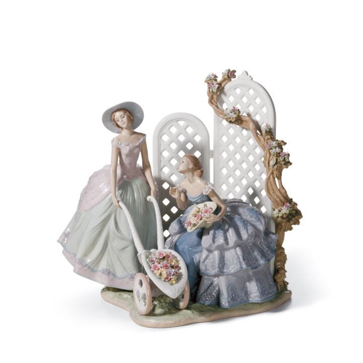 Garden of Romance Women Figurine by Lladró