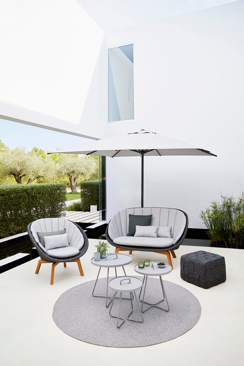On-the-move table, small, light grey