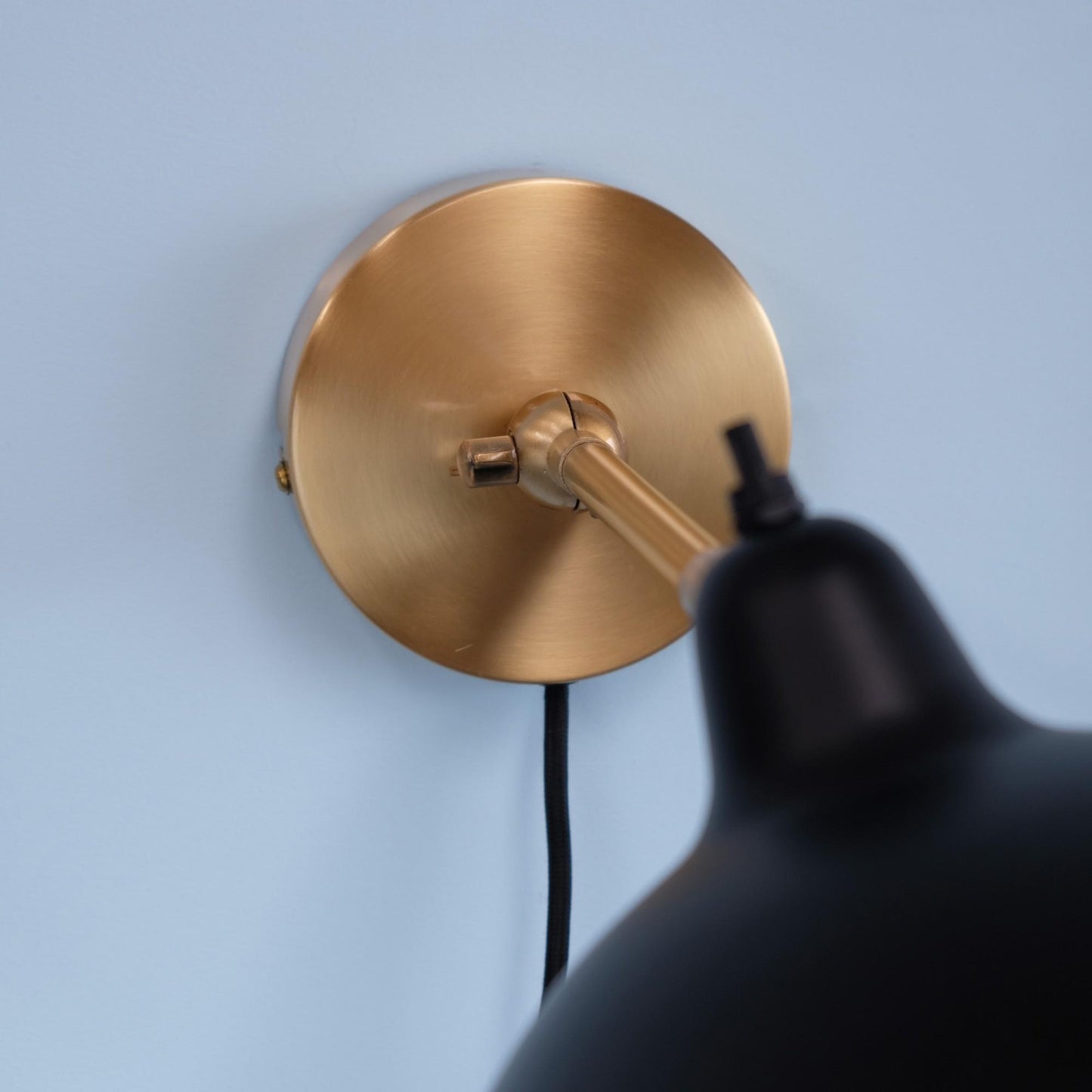 Dyberg Larsen Futura Wall Lamp Matt Black/Gold/ Brass