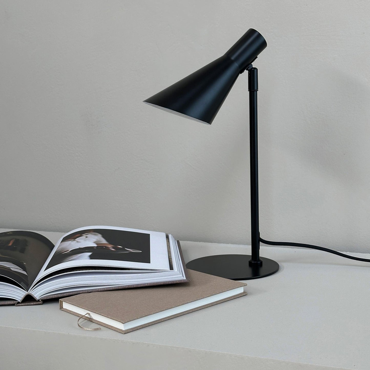 Dyberg Larsen DL12 Table Lamp Mini Black