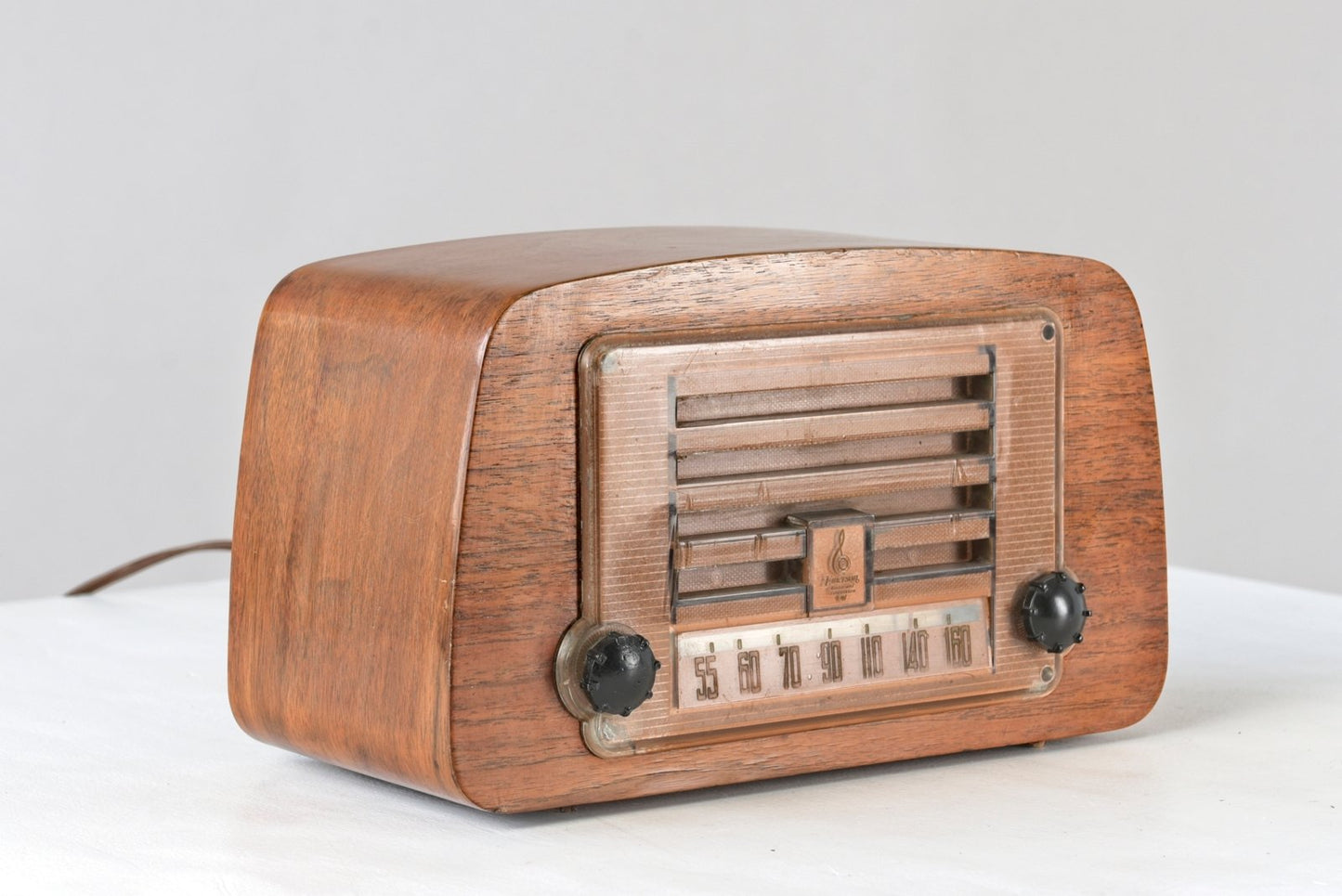 588A Radio by Charles & Ray Eames for Emerson, 1946