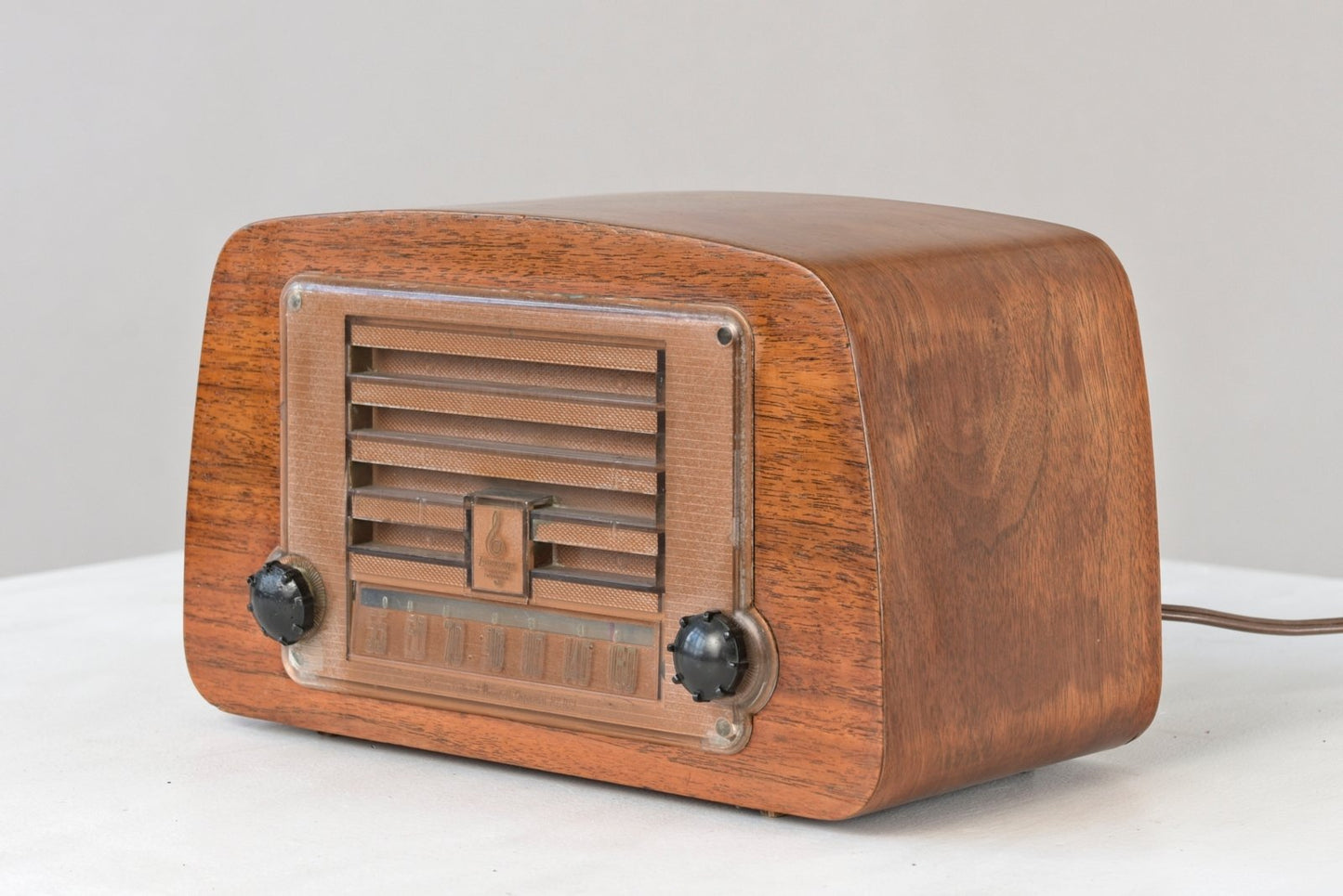 588A Radio by Charles & Ray Eames for Emerson, 1946