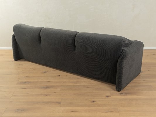 675 Maralunga Sofa by Vico Magistretti for Cassina, Unkns-GPP-2036801