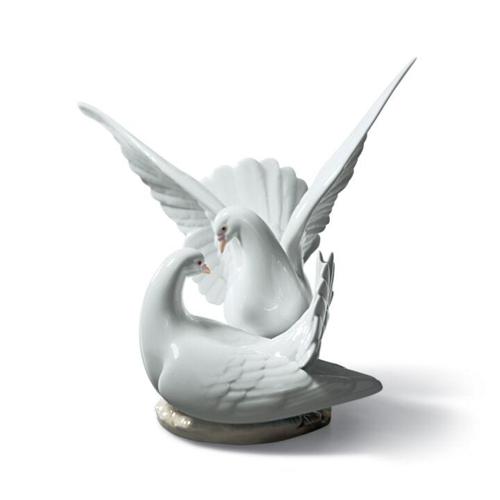 Love Nest Doves Figurine by Lladró