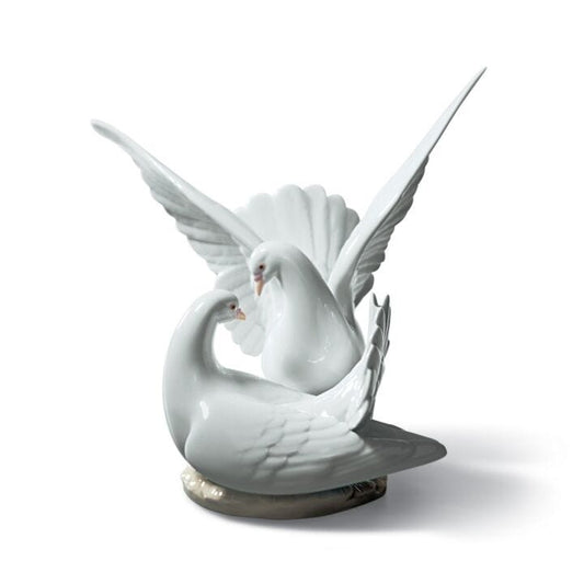 Love Nest Doves Figurine by Lladró