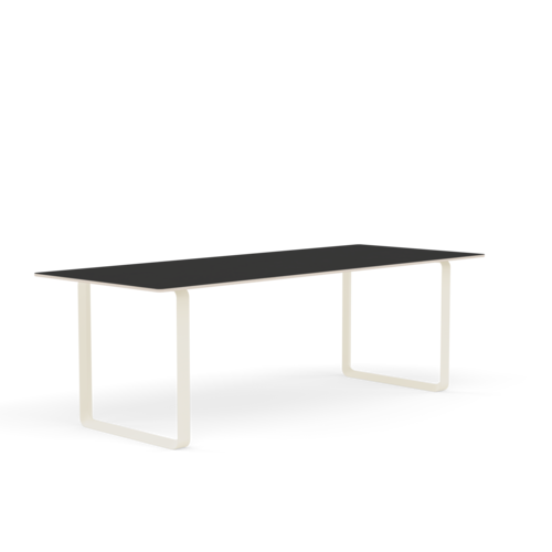 70/70 Table (225 x 90 cm)
