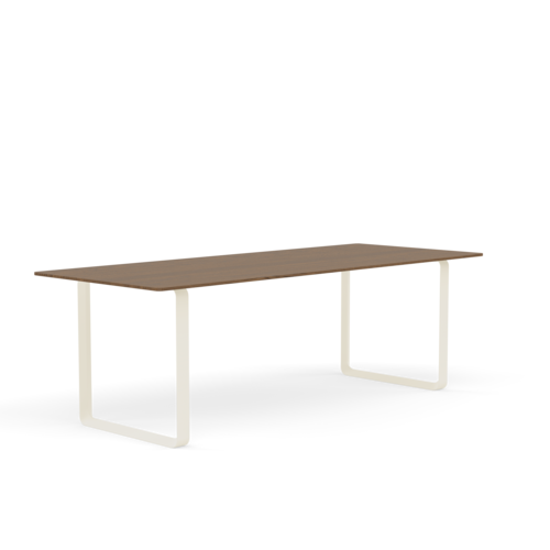 70/70 Table (225 x 90 cm)