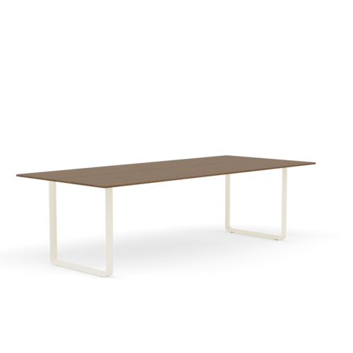 70/70 Table (255 x 108 cm)