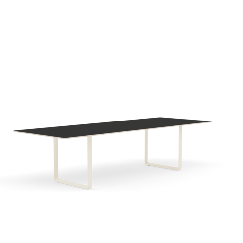 70/70 Table (295 x 108 cm)