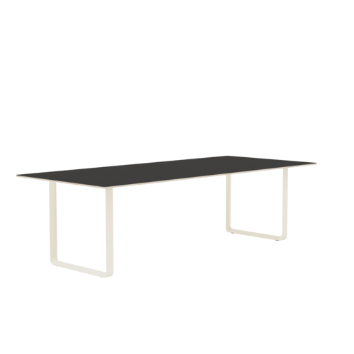 70/70 Table (255 x 108 cm)