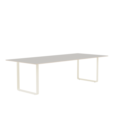 70/70 Table (255 x 108 cm)