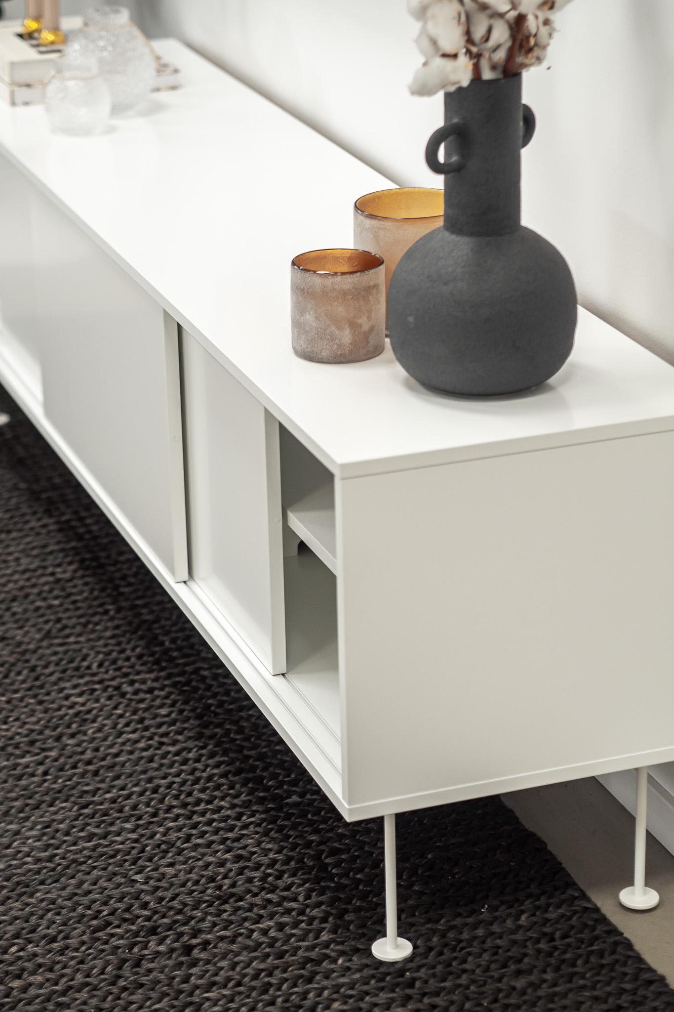 Decotique Vogue TV Bench With Legs 180 White