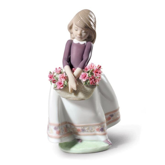 May Flowers Girl Figurine by Lladró