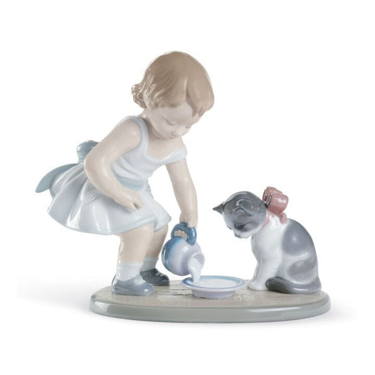 Kitty's Breakfast Time Figurine by Lladró