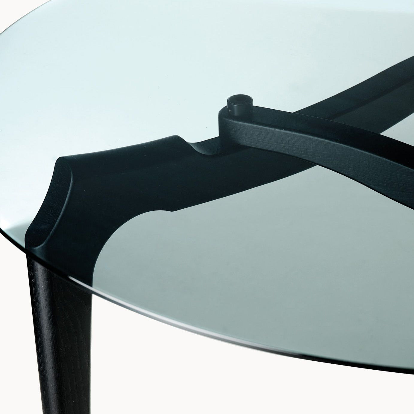 Carlina - Round Dining Table