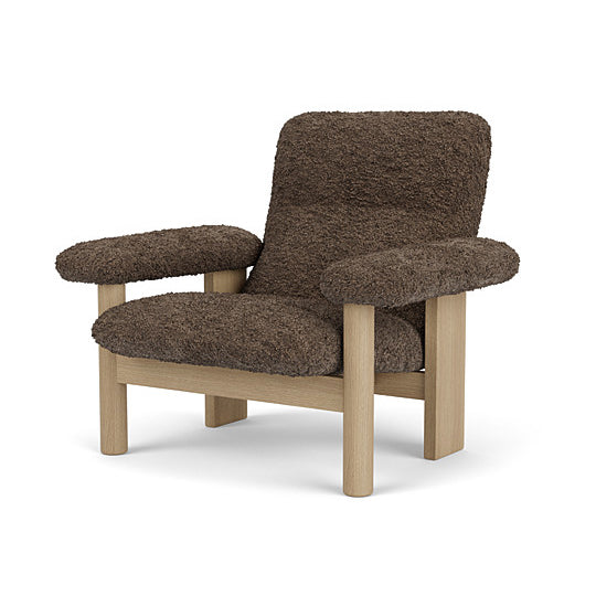 Brasilia Lounge Chair, Sheepskin by Audo Copenhagen #Sheepskin Root / Natural Oak