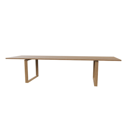 Essay™ - CM31, Dining Table, 317 x 100 cm by Fritz Hansen