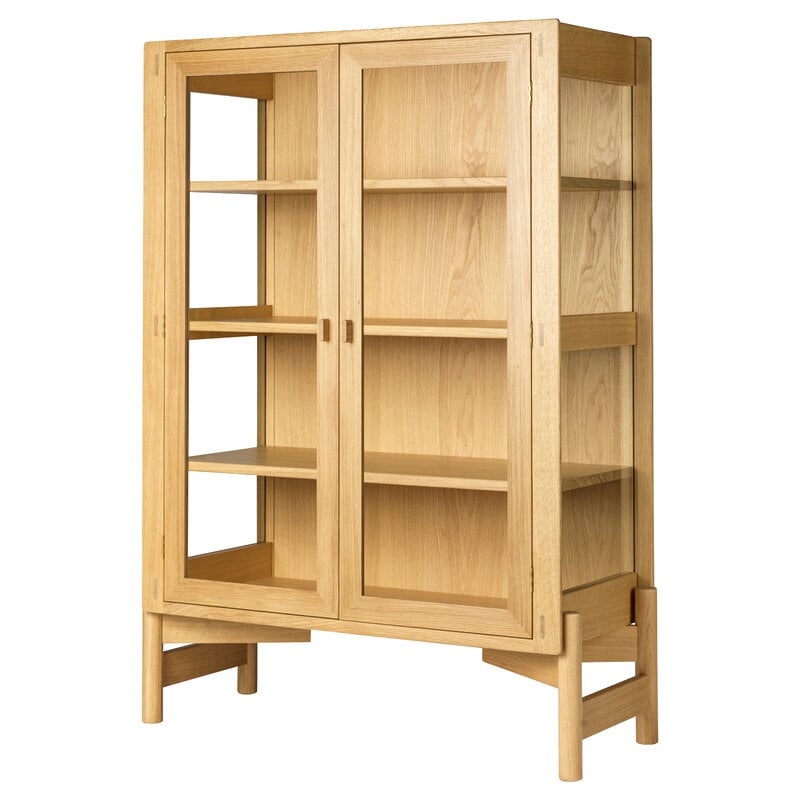 A90 Boderne display case by FDB Møbler #127 cm, lacquered oak #