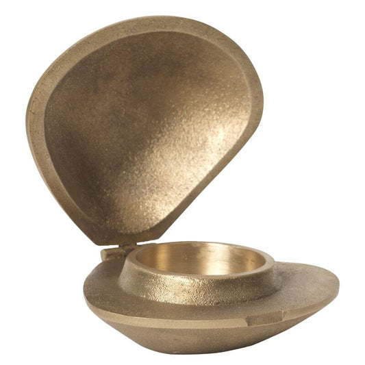 Clam candle holder by ferm LIVING #brass #