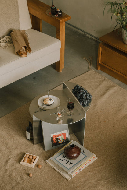 Rivet side table, aluminium