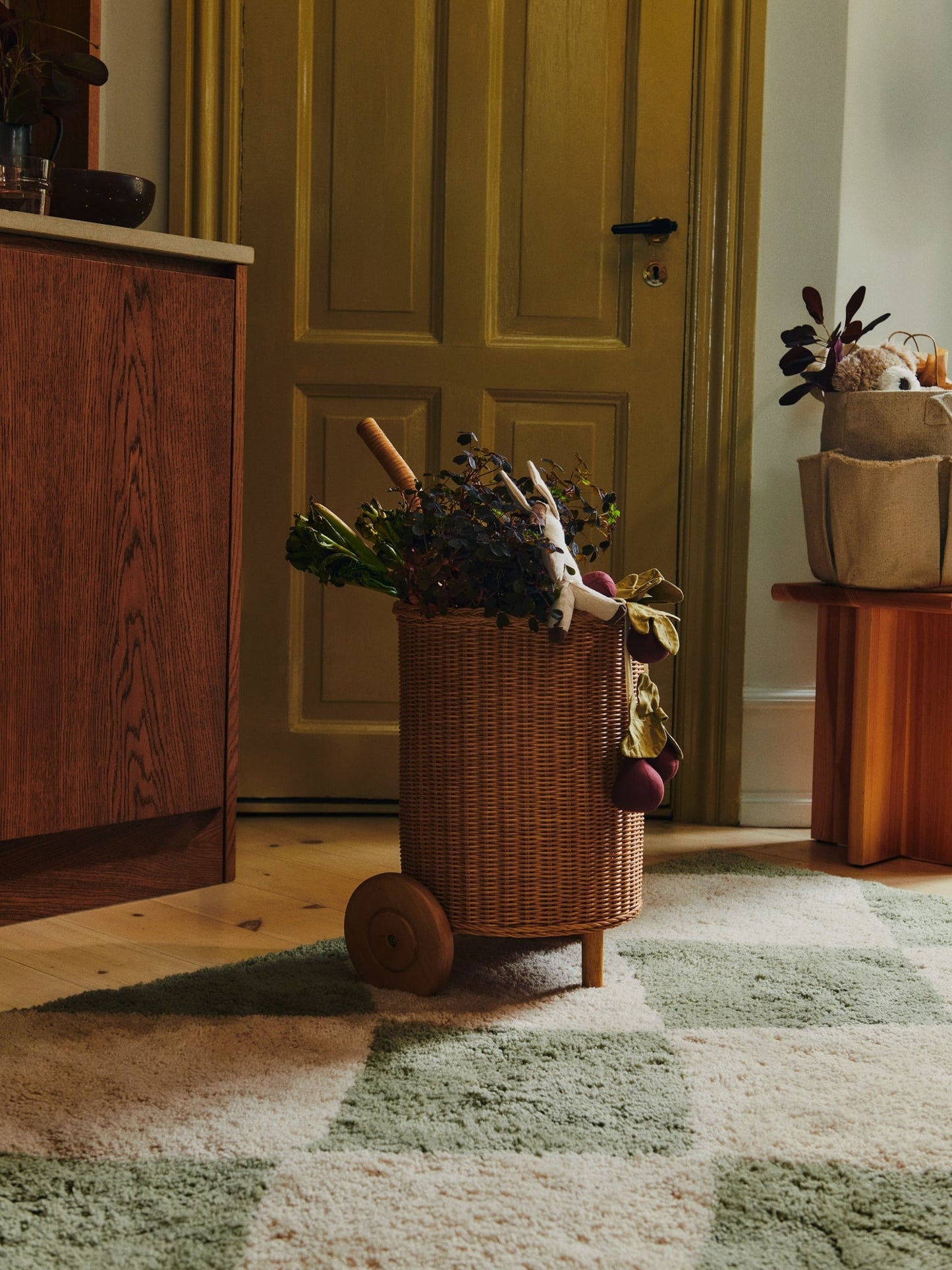 Sala Piece side table, Douglas fir