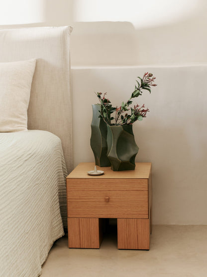 Kuben bedside table 1x1, natural oak veneer