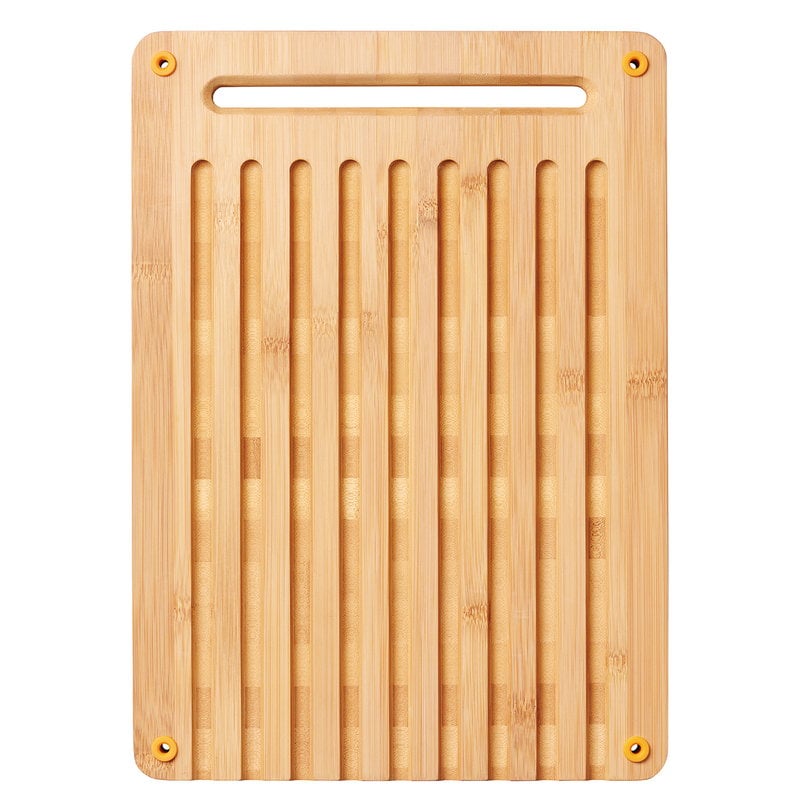 Functional Form bread cutting board by Fiskars #bamboo #