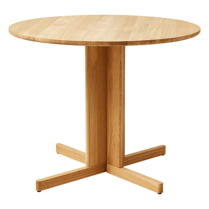 Trefoil round table, 90 cm, oak